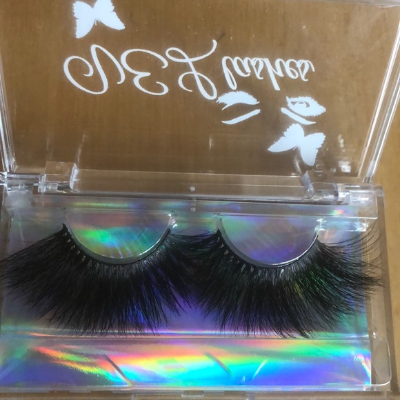 My lash line VEL__Lashes - Picture 11 of 11